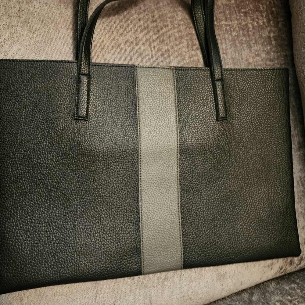 Vince Camuto